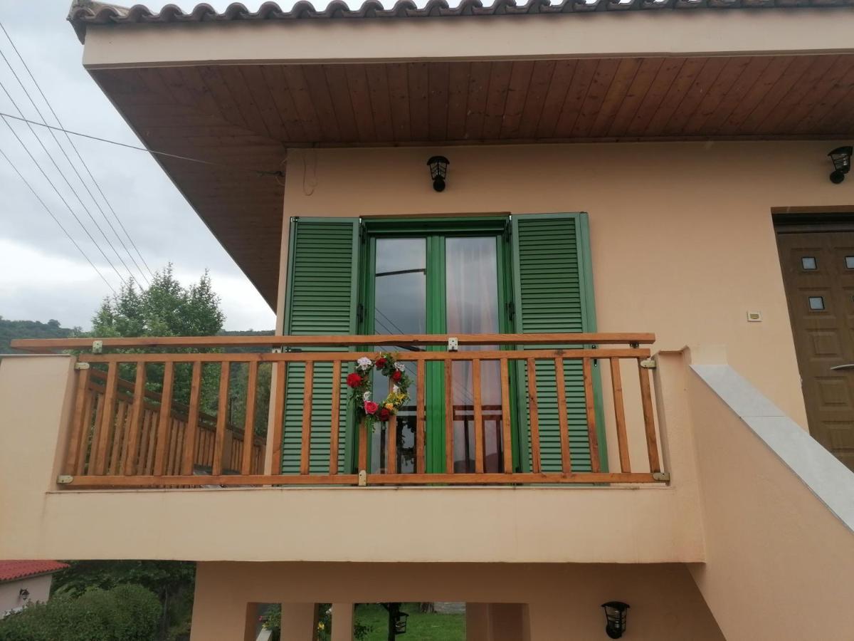 The Lake House" -Trichonida Lake Marathias  Esterno foto