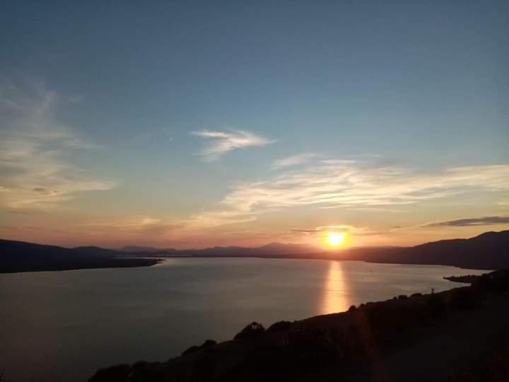 The Lake House" -Trichonida Lake Marathias  Esterno foto