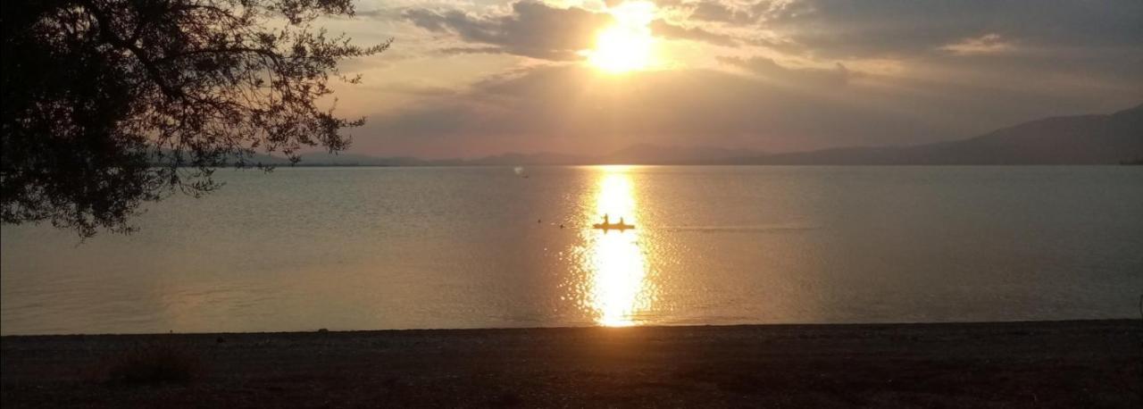 The Lake House" -Trichonida Lake Marathias  Esterno foto