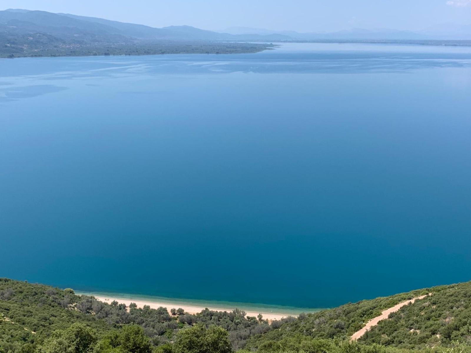 The Lake House" -Trichonida Lake Marathias  Esterno foto